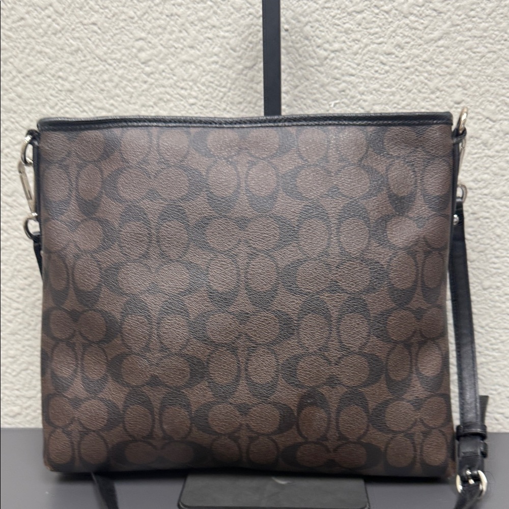Coach Black and Brown Signature Shoulder Bag - Picture 6 of 11